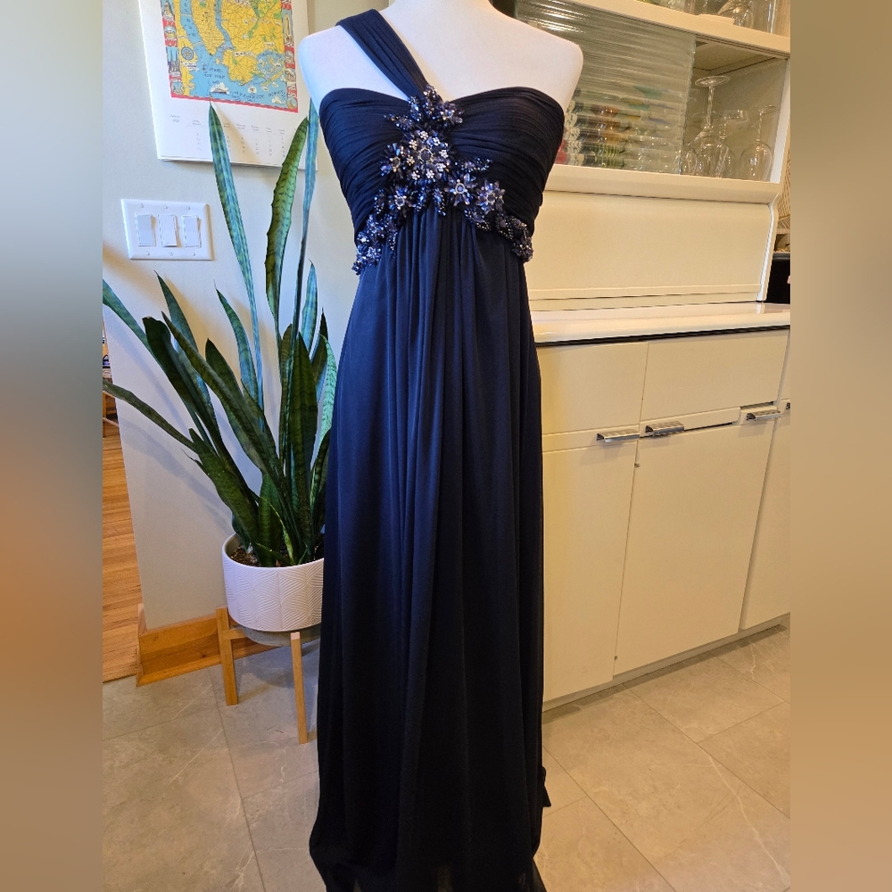 EUC Xscape Long Navy Dress Size 8